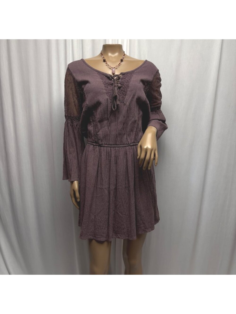 American Eagle Outfitters Dress Womens Sz Small Purple Lace Bell Sleeve Boho